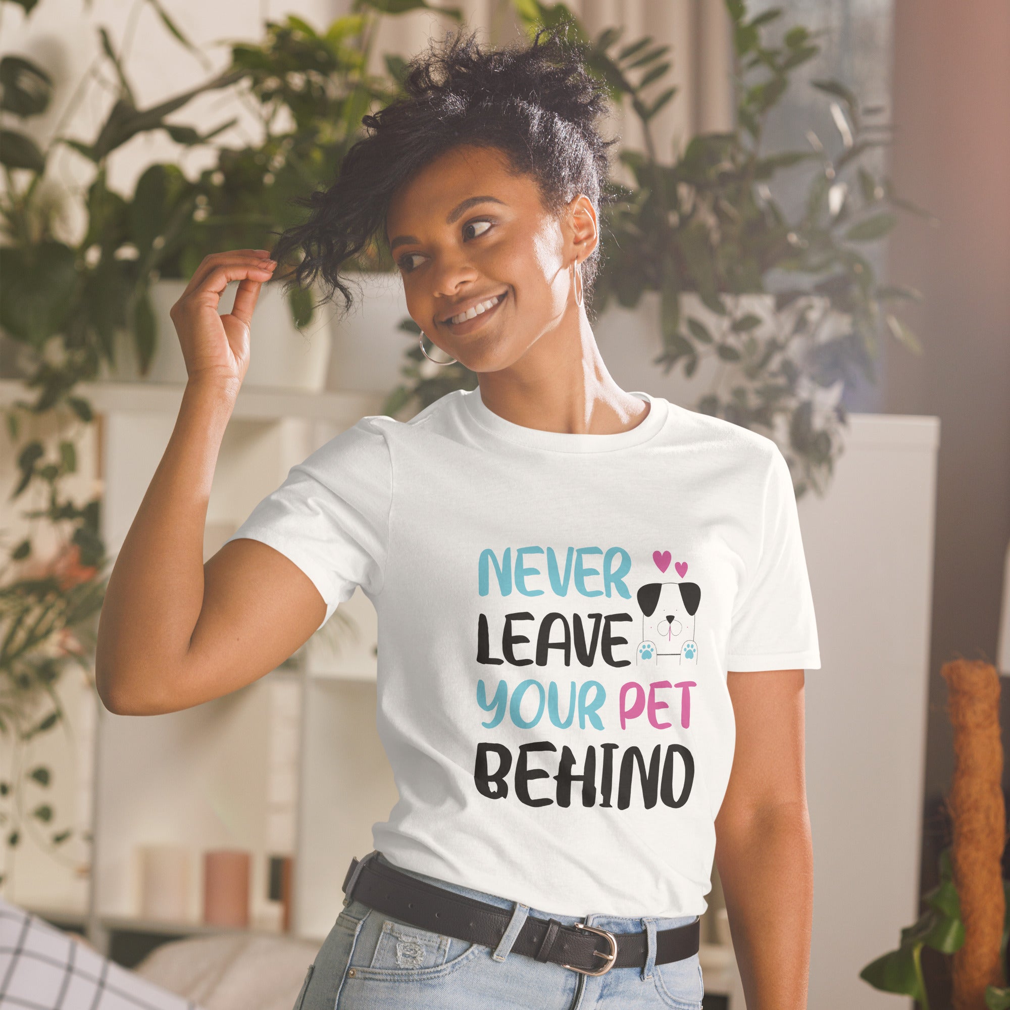 T-shirt "Never leave your pet behind" pour les amoureux des animaux